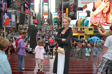 ���-����